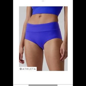 NWT Athleta Malibu Swim Boyshort  Size Medium - Cerulean